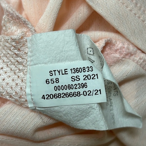 Under Armour Vent Tech Light Pink Women’s Athletic Tank Top Size Large - Picture 4 of 6